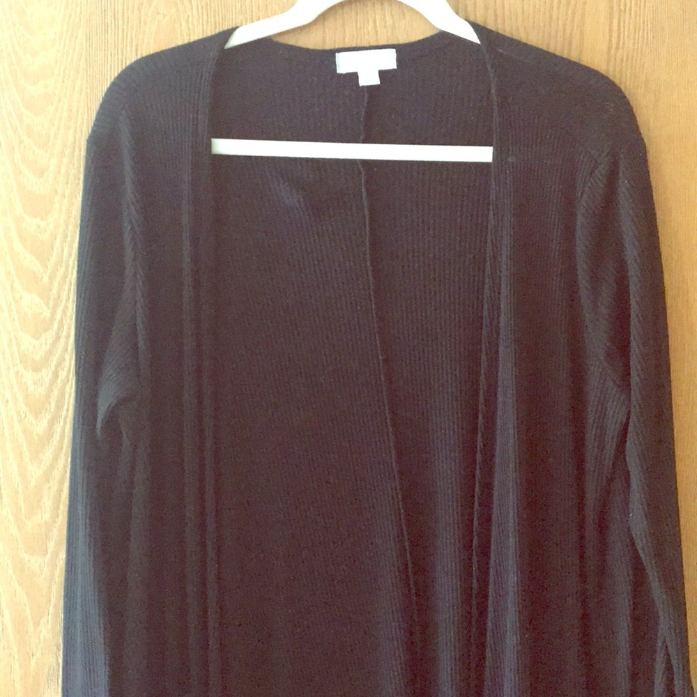 Medium black LuLaRoe Sarah cardigan